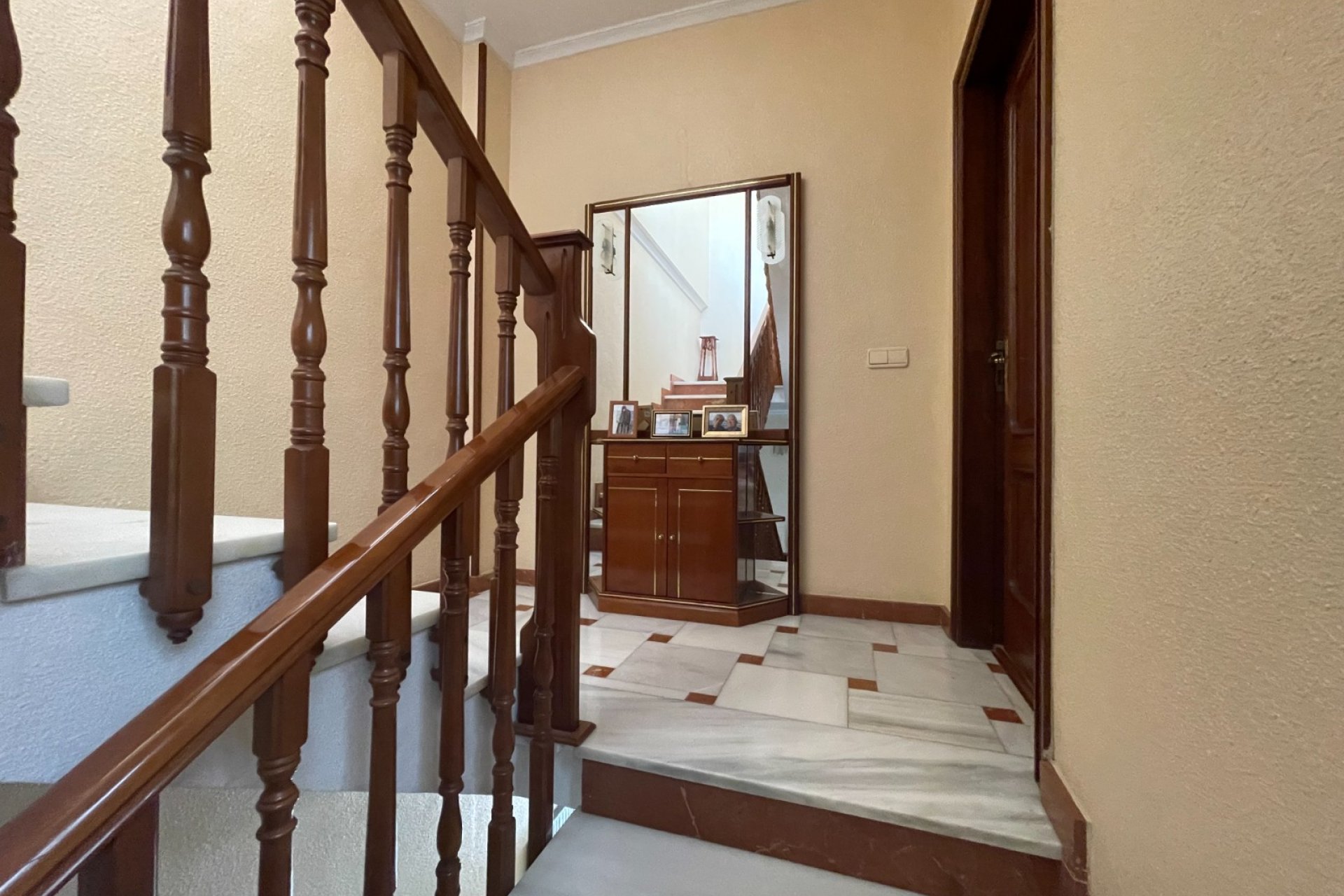 Reventa - Villa - San Miguel de Salinas - Pueblo