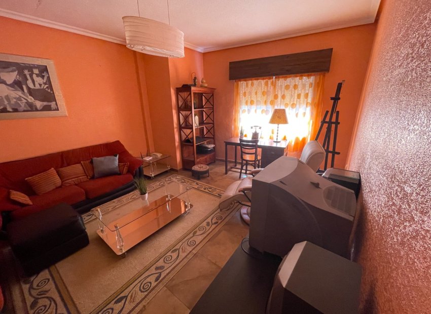 Reventa - Villa - San Miguel de Salinas - Pueblo