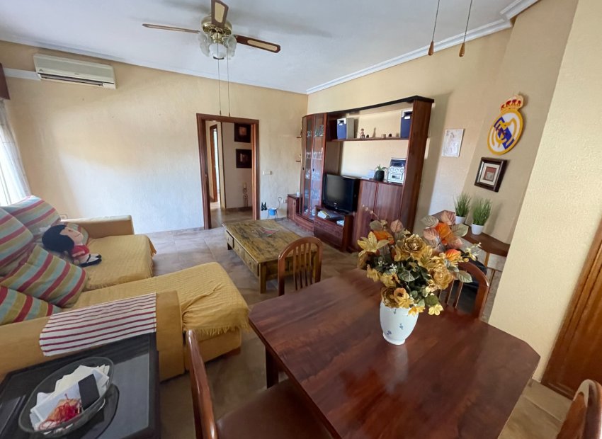 Reventa - Villa - San Miguel de Salinas - Pueblo