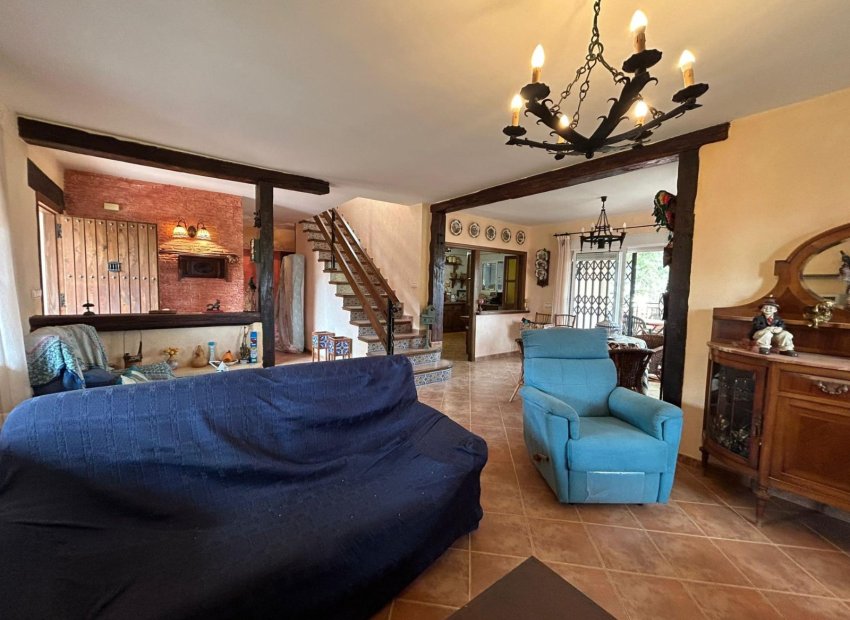 Reventa - Villa - San Miguel de Salinas - Urbanizaciones