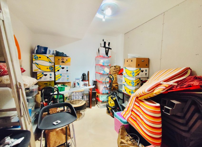 Reventa - Villa - San Miguel de Salinas - Urbanizaciones