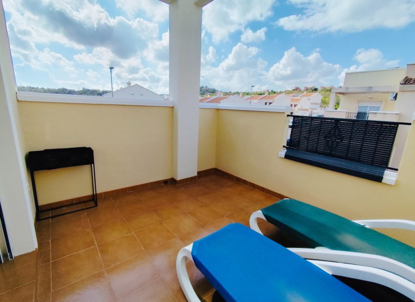 Reventa - Villa - San Miguel de Salinas - Urbanizaciones