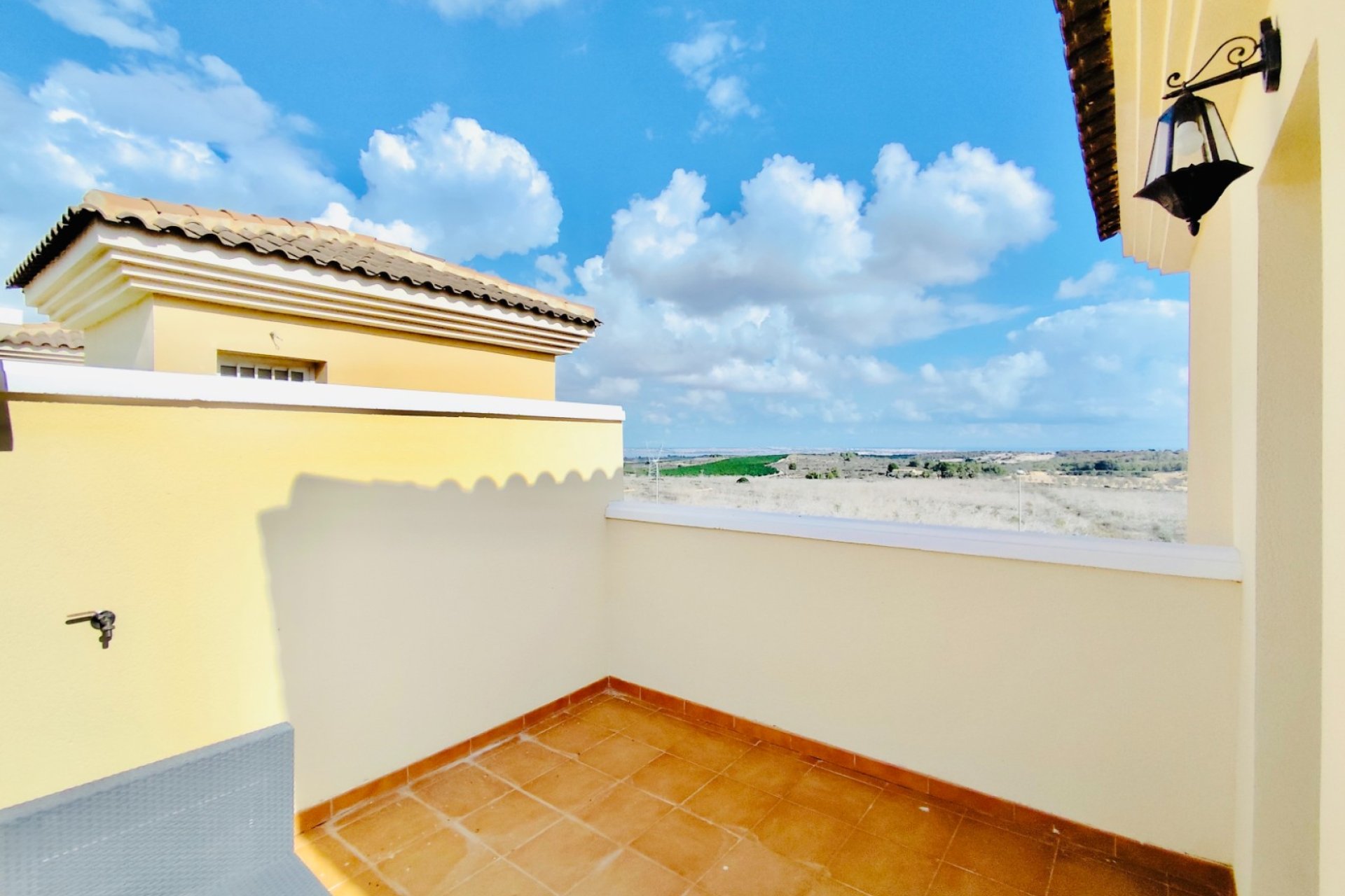 Reventa - Villa - San Miguel de Salinas - Urbanizaciones