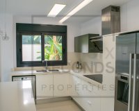 Reventa - Villa - San Miguel de Salinas - Urbanizaciones