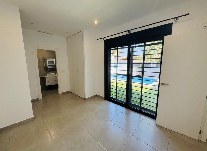 Reventa - Villa - San Pedro del Pinatar - Lo Pagan