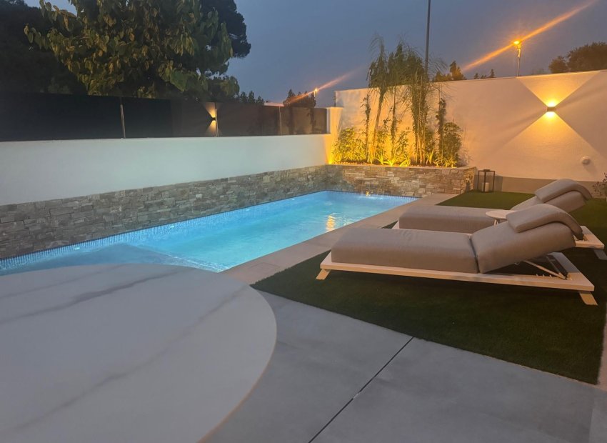 Reventa - Villa - Santiago de La Ribera - Santiago de La Ribera - Town