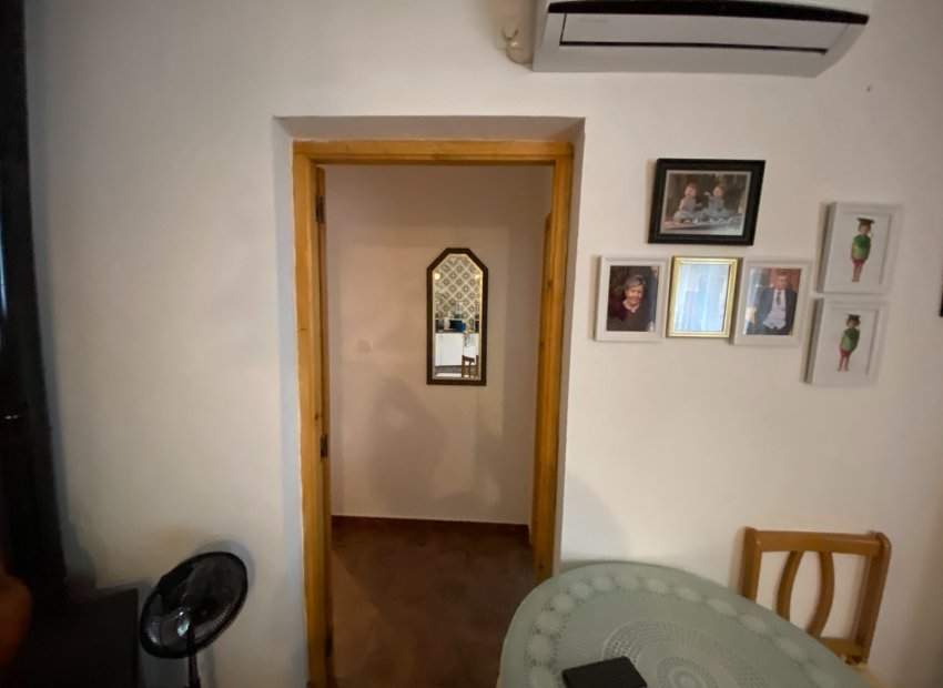 Reventa - Villa - Sax