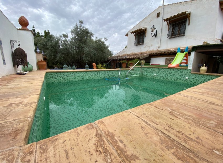 Reventa - Villa - Sax