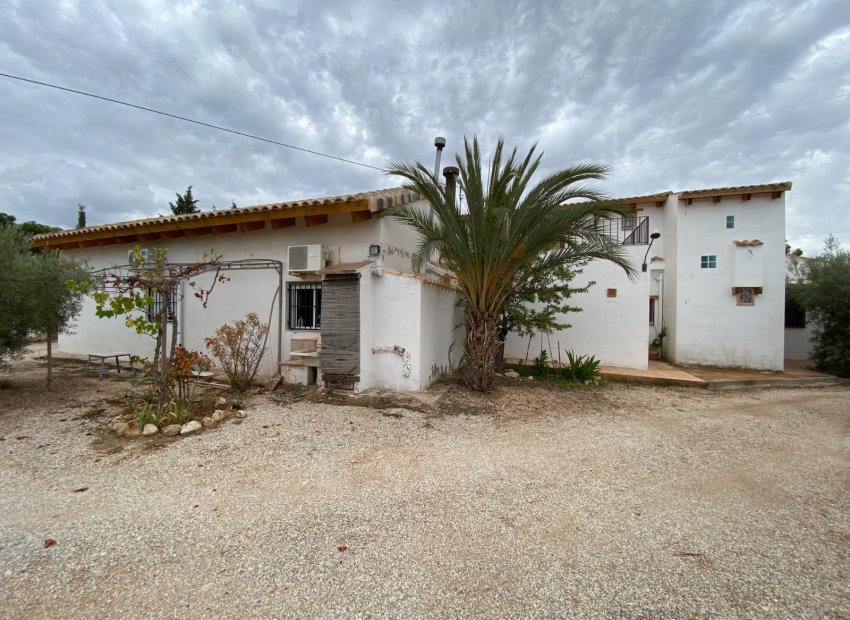 Reventa - Villa - Sax