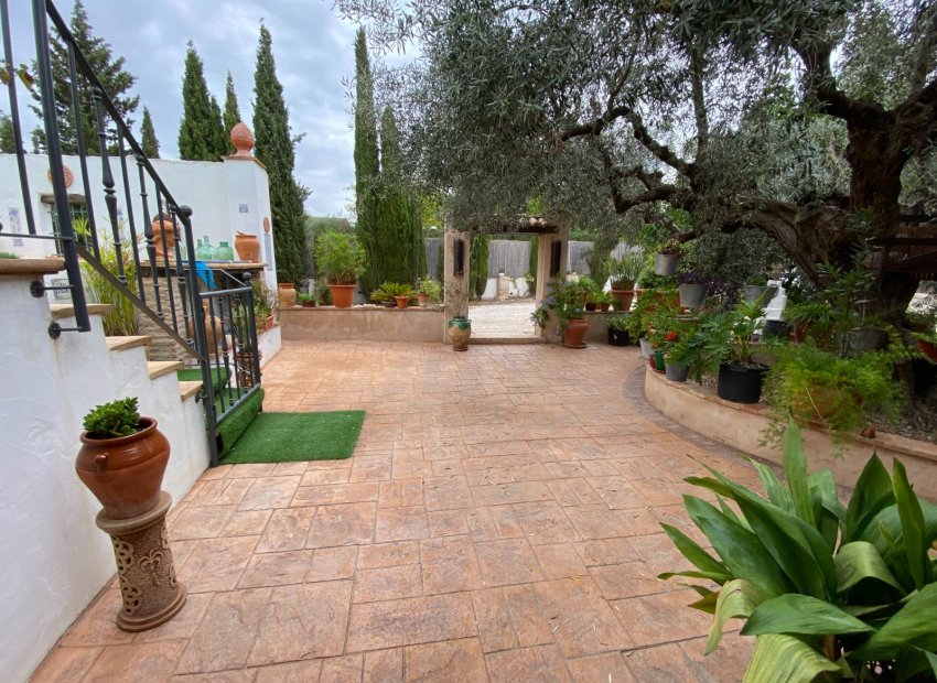 Reventa - Villa - Sax