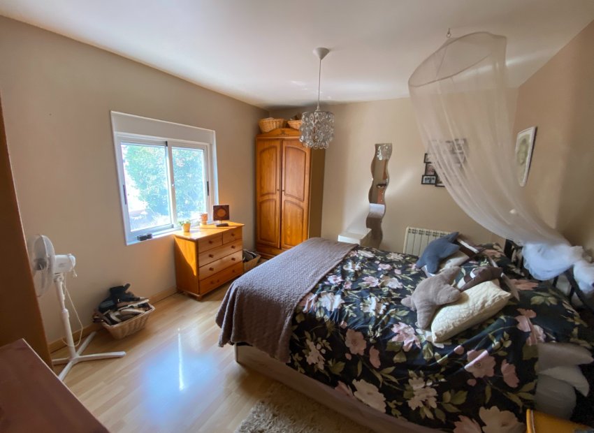 Reventa - Villa - Sax