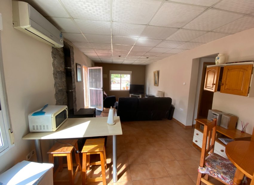 Reventa - Villa - Sax