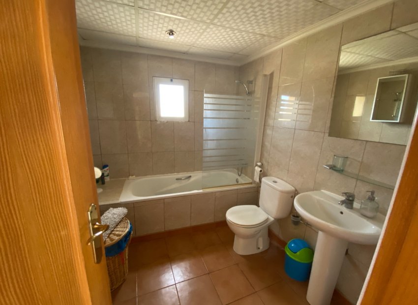 Reventa - Villa - Sax