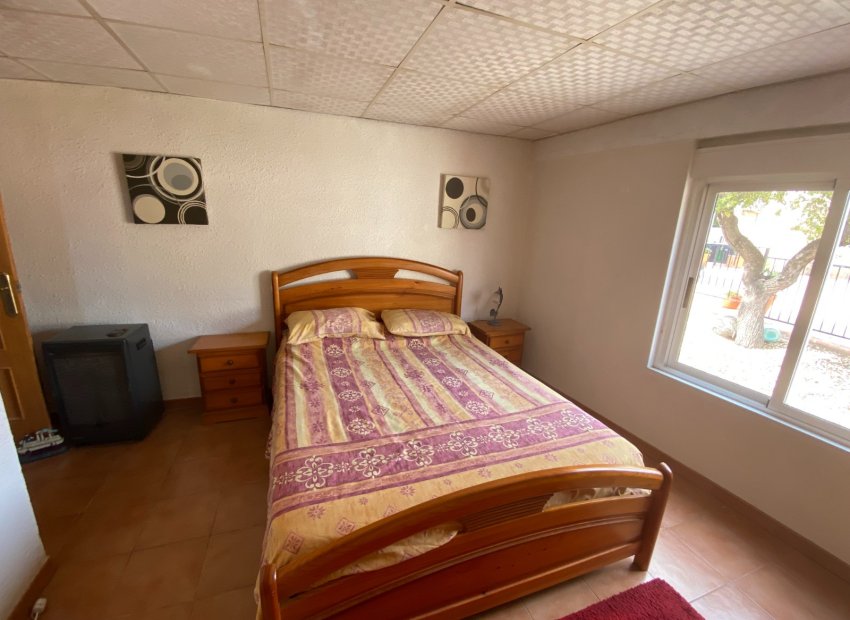 Reventa - Villa - Sax