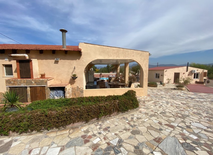 Reventa - Villa - Sax