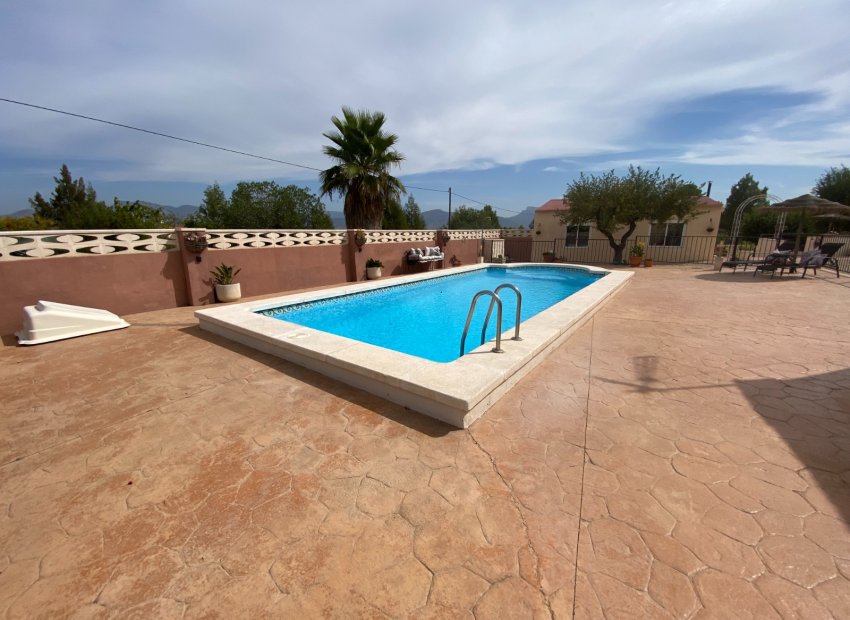 Reventa - Villa - Sax