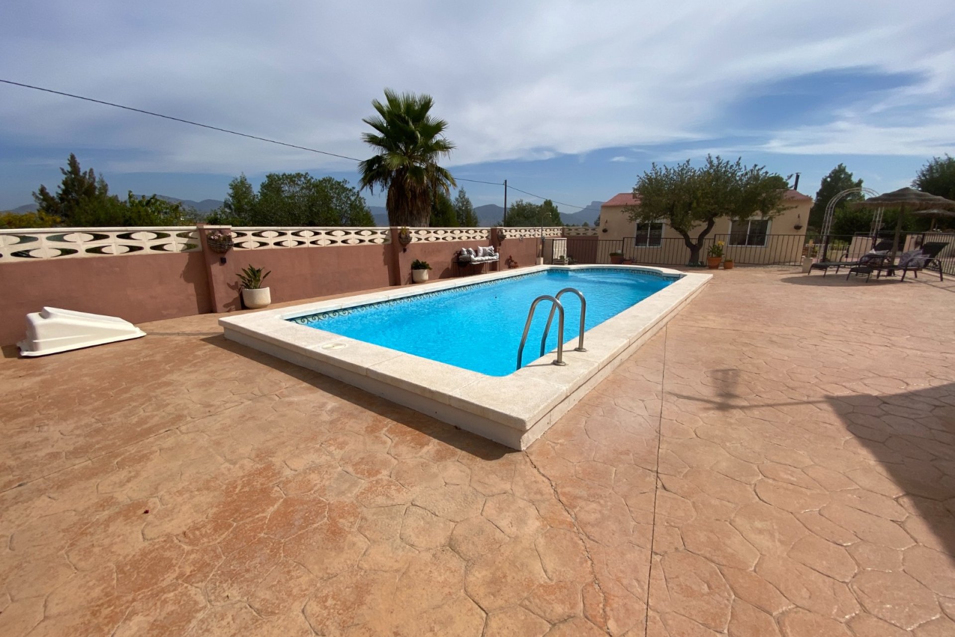 Reventa - Villa - Sax