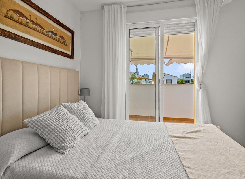 Reventa - Villa - Torre de la Horadada - Pueblo Latino