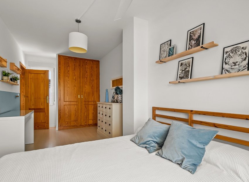 Reventa - Villa - Torre de la Horadada - Pueblo Latino