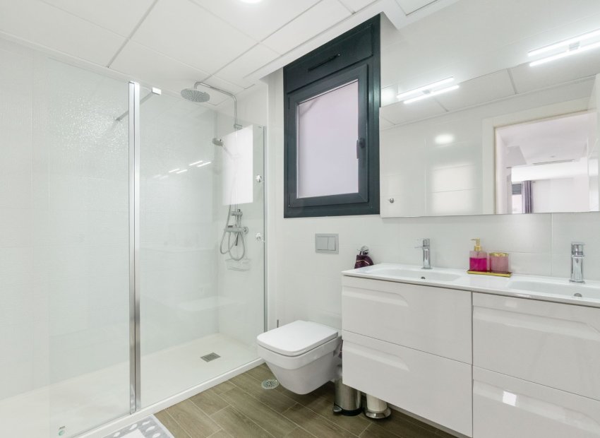 Reventa - Villa - Torrevieia - Aguas Nuevas