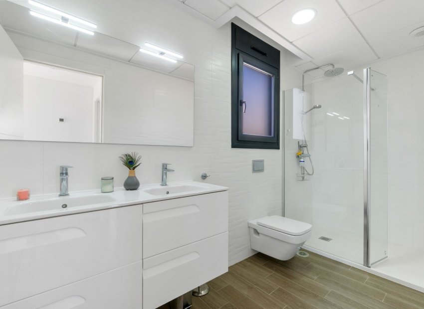 Reventa - Villa - Torrevieia - Aguas Nuevas