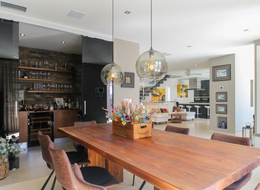 Reventa - Villa - Torrevieia - Aguas Nuevas