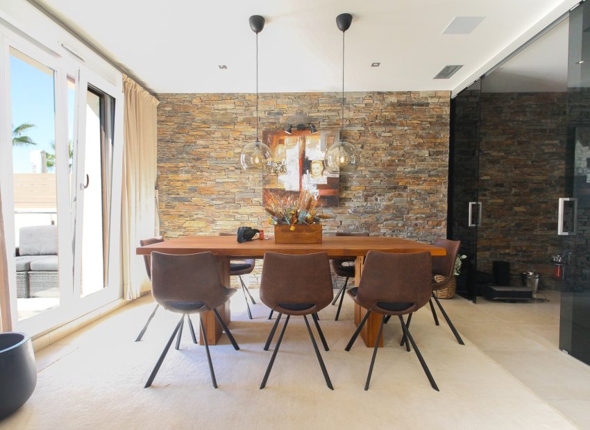 Reventa - Villa - Torrevieia - Aguas Nuevas