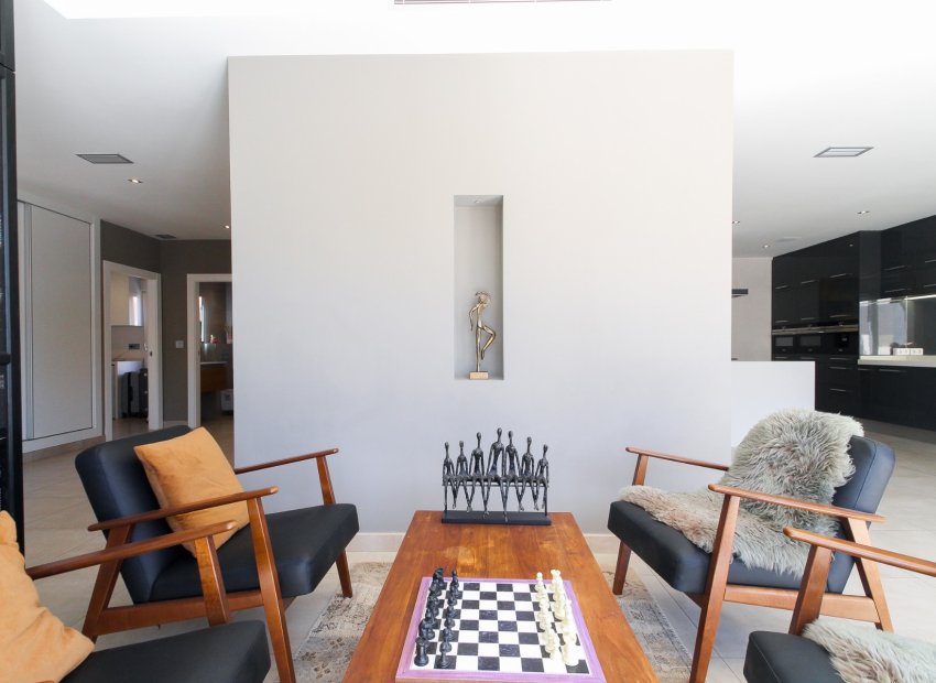 Reventa - Villa - Torrevieia - Aguas Nuevas