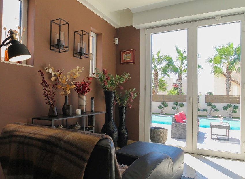 Reventa - Villa - Torrevieia - Aguas Nuevas