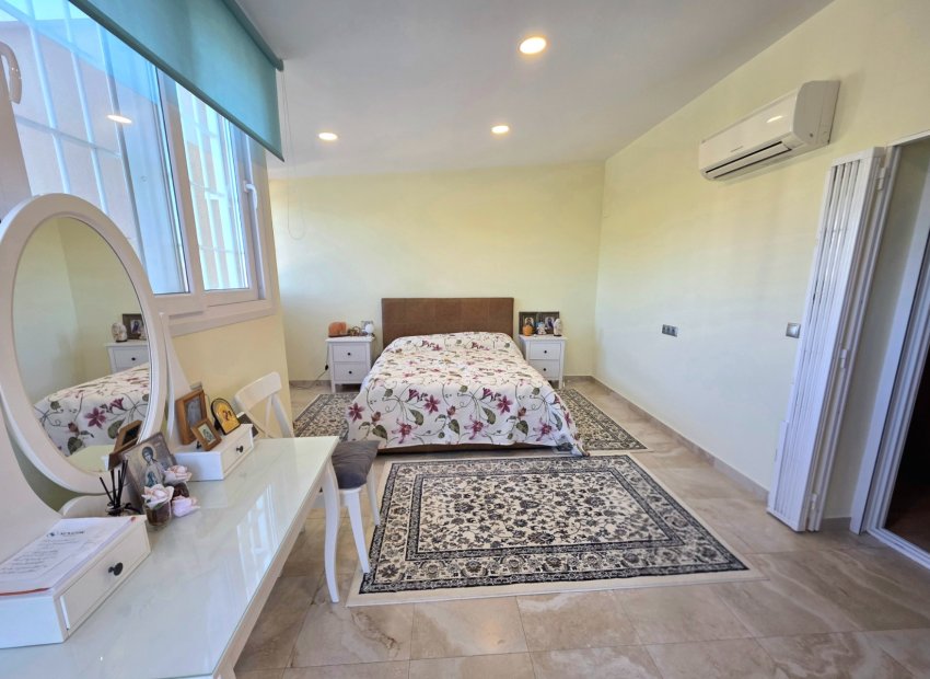 Reventa - Villa - Torrevieia - Cabo Cervera