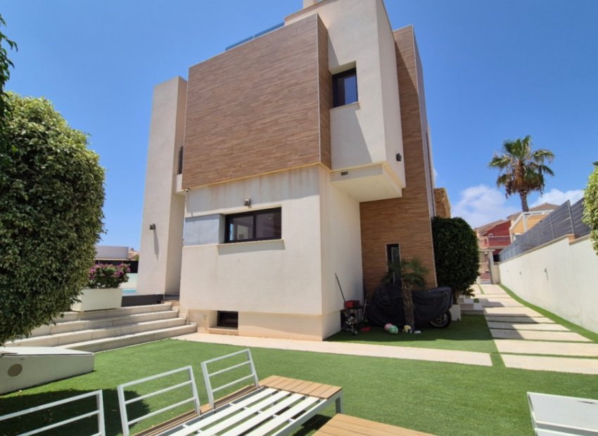 Reventa - Villa - Torrevieia - Costa Blanca
