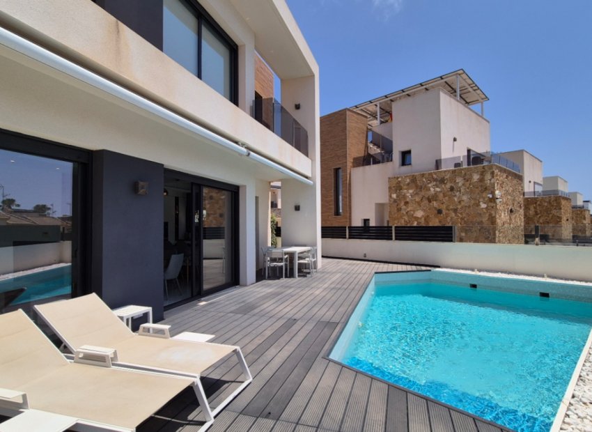 Reventa - Villa - Torrevieia - Costa Blanca