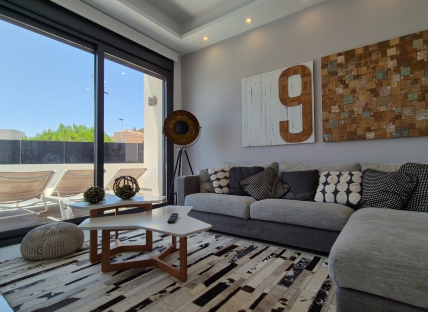 Reventa - Villa - Torrevieia - Costa Blanca