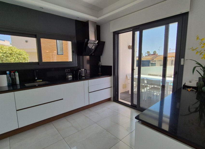 Reventa - Villa - Torrevieia - Costa Blanca