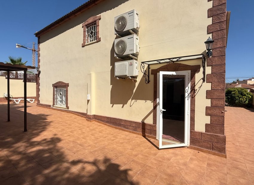 Reventa - Villa - Torrevieia - Costa Blanca