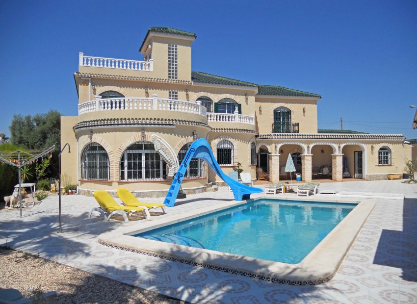 Reventa - Villa - Torrevieia - El Chaparral