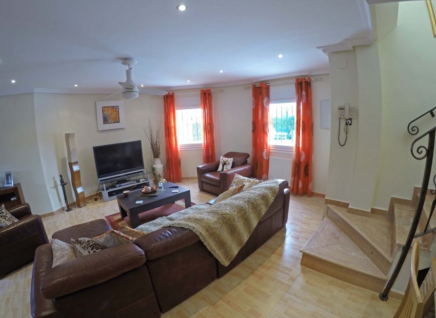 Reventa - Villa - Torrevieia - El Chaparral