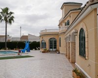 Reventa - Villa - Torrevieia - El Chaparral