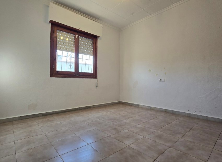 Reventa - Villa - Torrevieia - El Chaparral