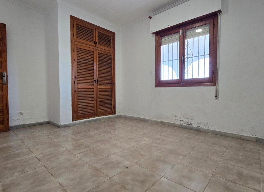 Reventa - Villa - Torrevieia - El Chaparral