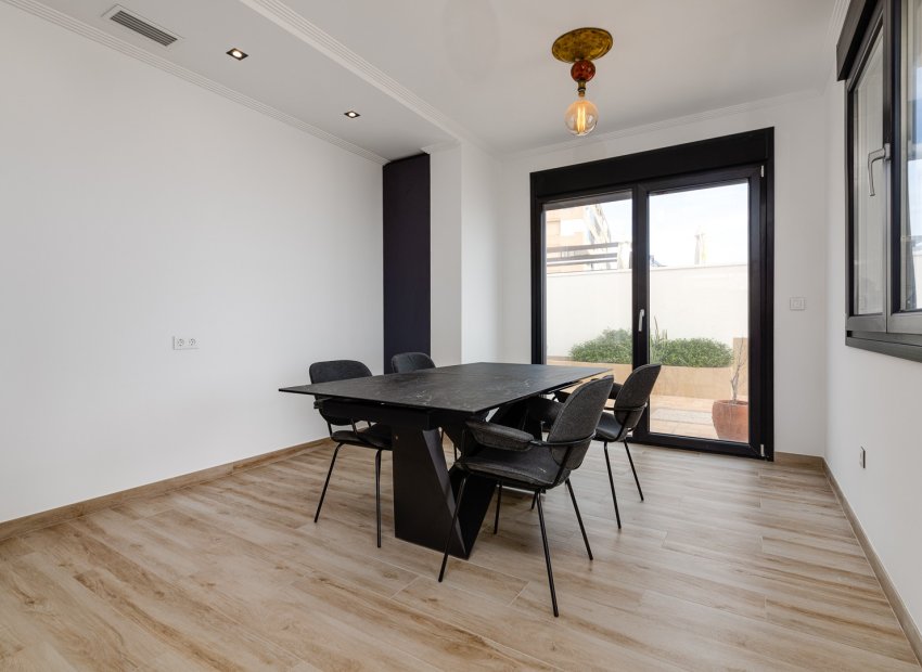 Reventa - Villa - Torrevieia - La Mata