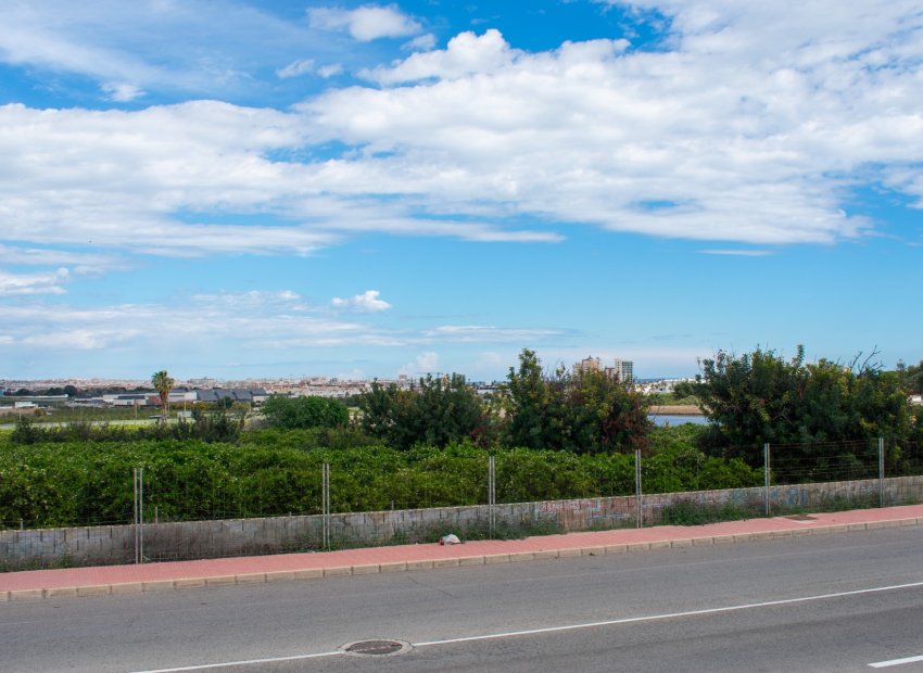 Reventa - Villa - Torrevieia - Los Altos