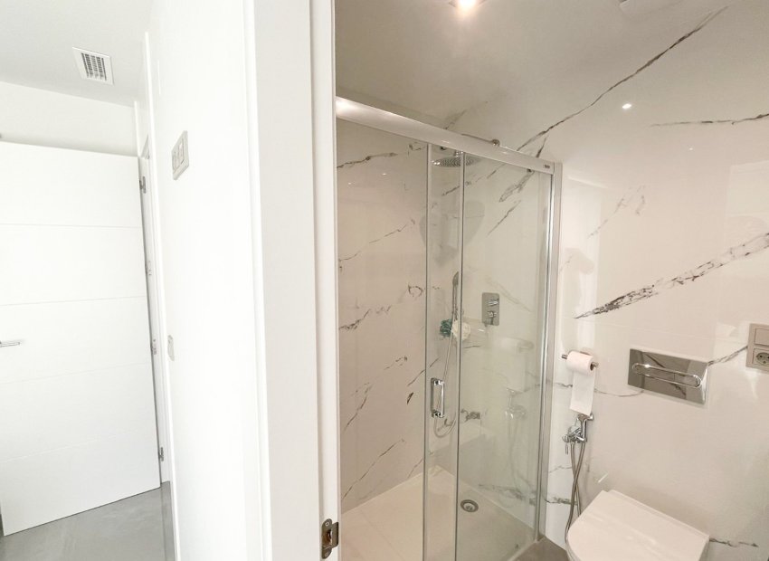 Reventa - Villa - Torrevieia - Los Altos