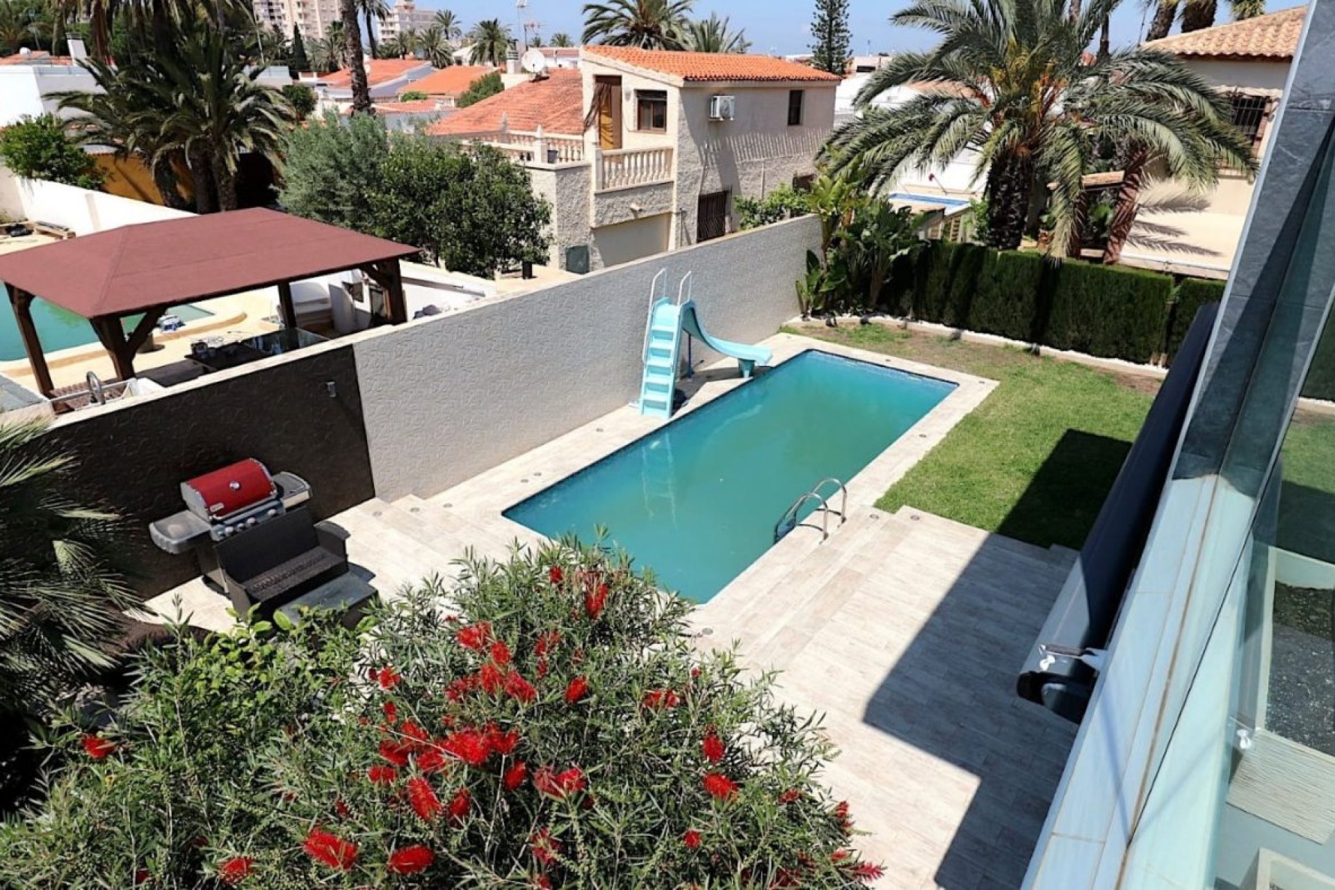 Reventa - Villa - Torrevieia - Los Angeles
