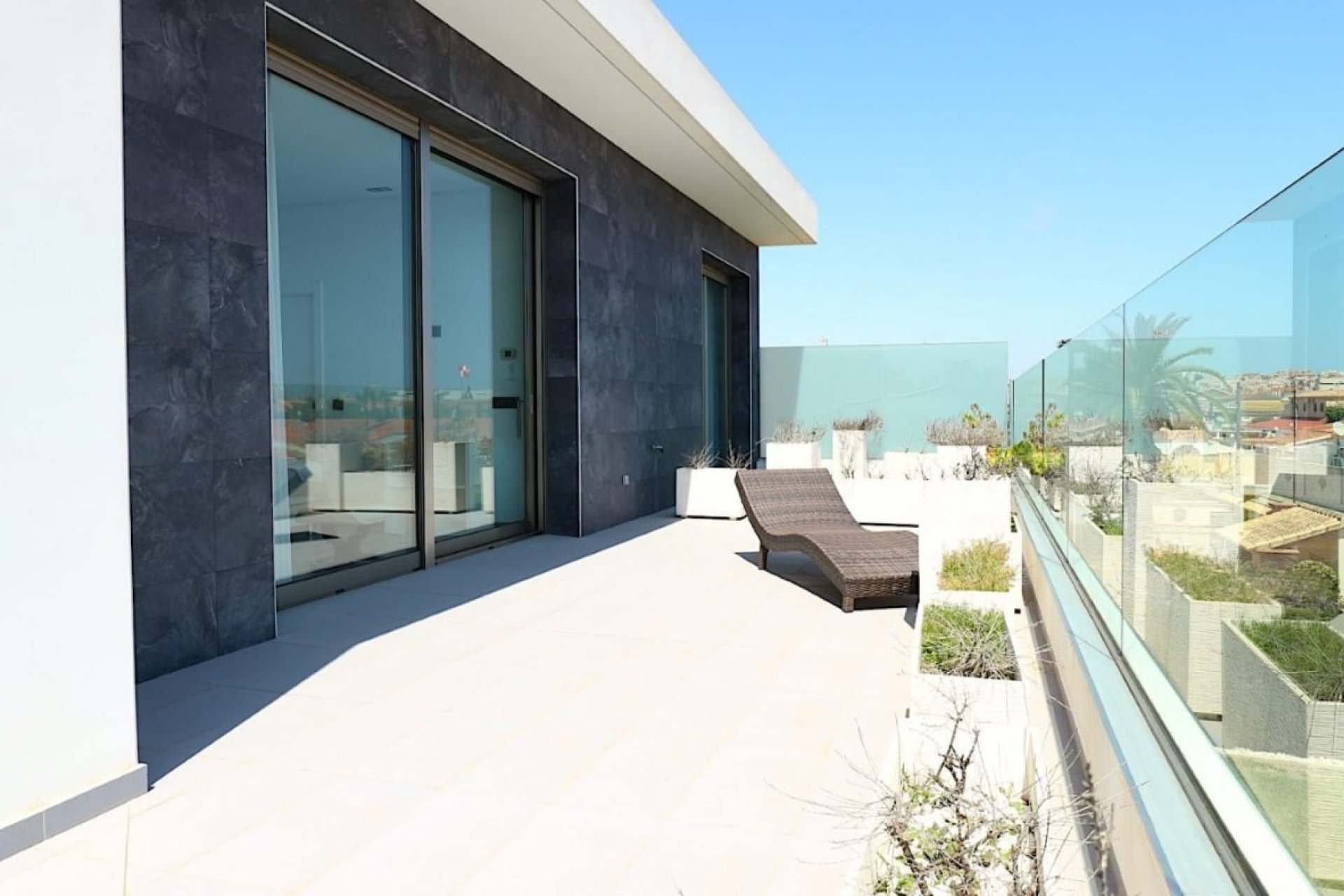 Reventa - Villa - Torrevieia - Los Angeles