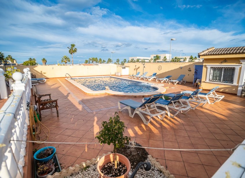 Reventa - Villa - Torrevieia - LOS BALCONES - LOS ALTOS