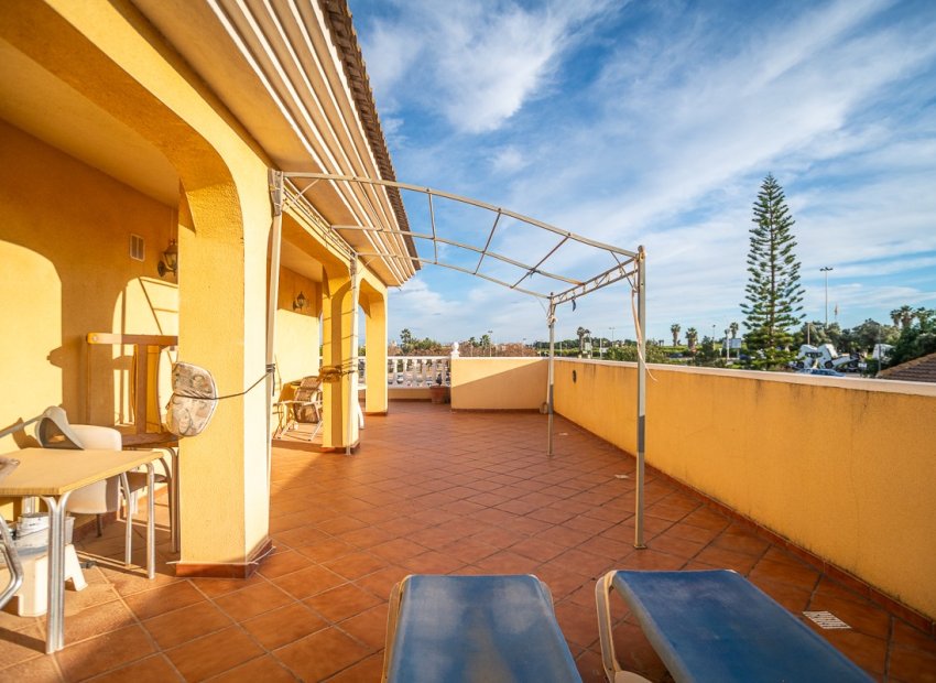 Reventa - Villa - Torrevieia - LOS BALCONES - LOS ALTOS