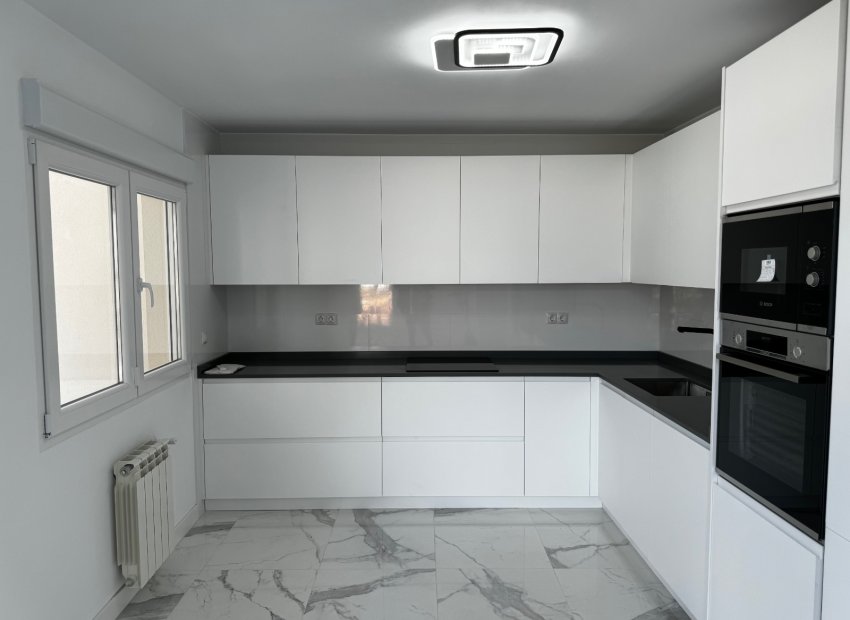 Reventa - Villa - Torrevieia - Los Balcones