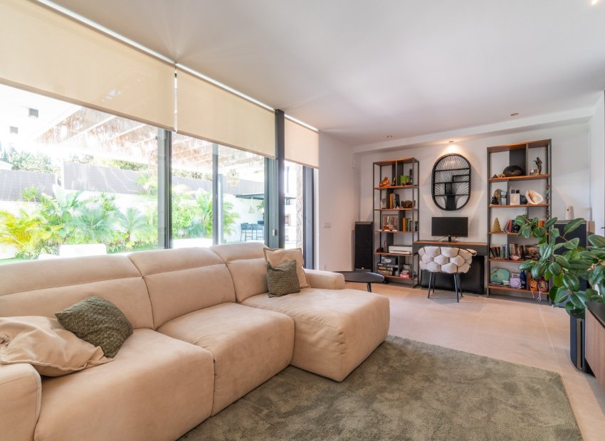 Reventa - Villa - Torrevieia - Los Balcones