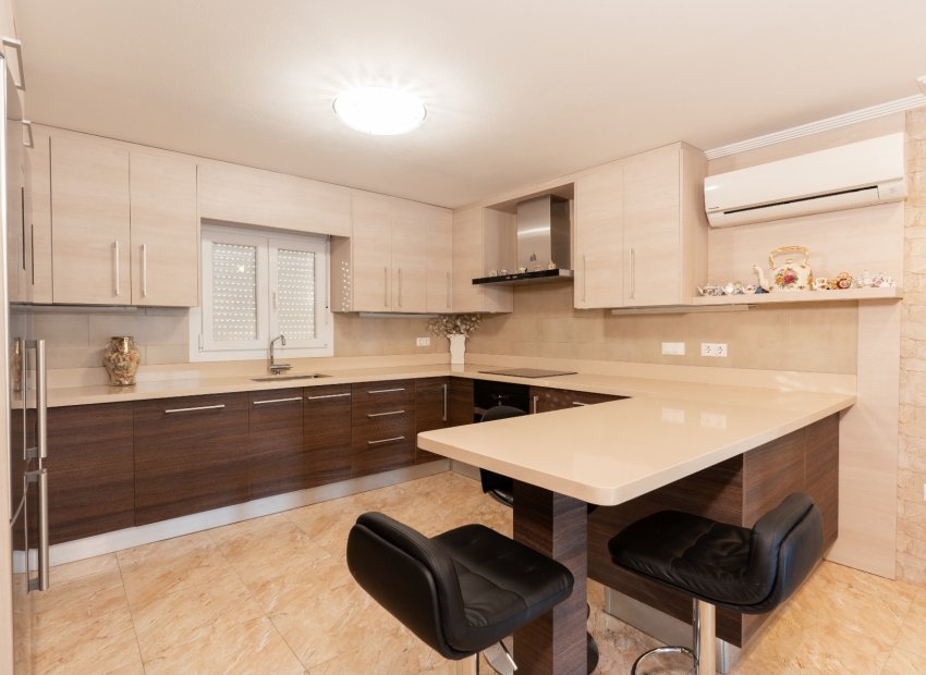 Reventa - Villa - Torrevieia - Los Balcones